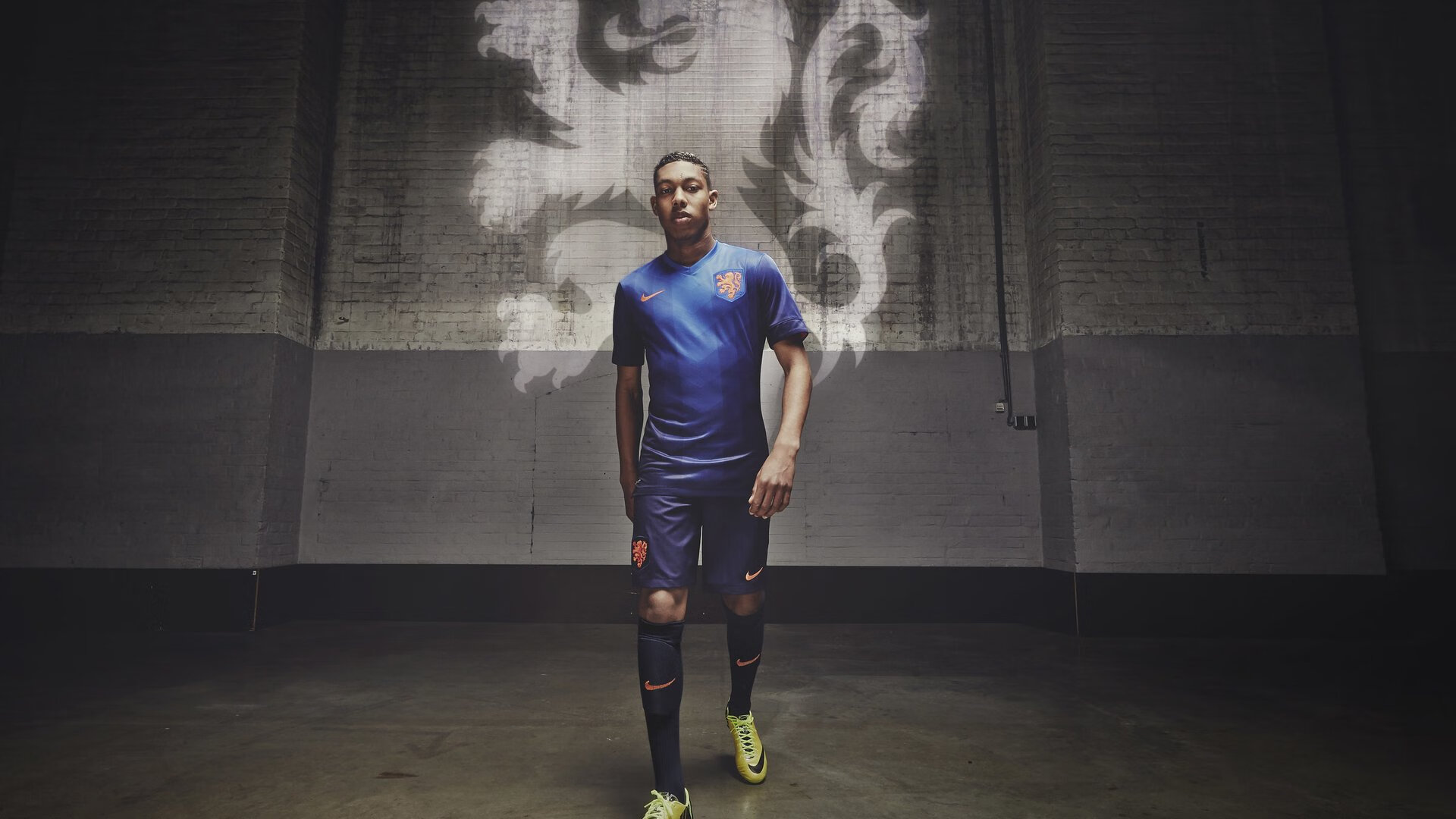 赛事转播技术持续优化多维度视角提升线上观众参与体验，赛事转播的工作流程