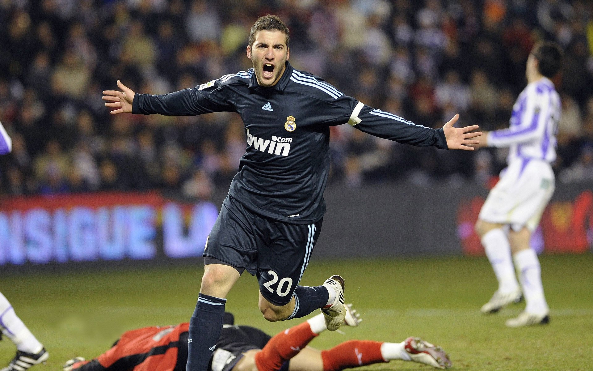 《Valorant危机四伏，冠军争夺战打响头炮》，valorant百科