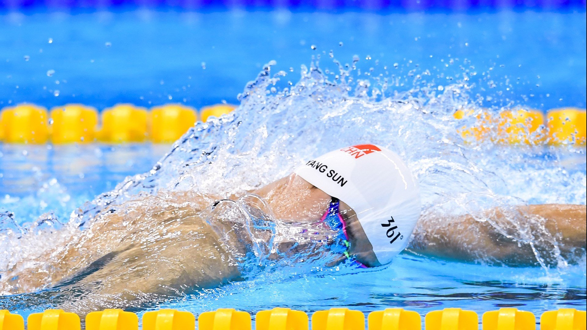 车迷热情：全球F1直播风潮，f1赛车直播全程回放